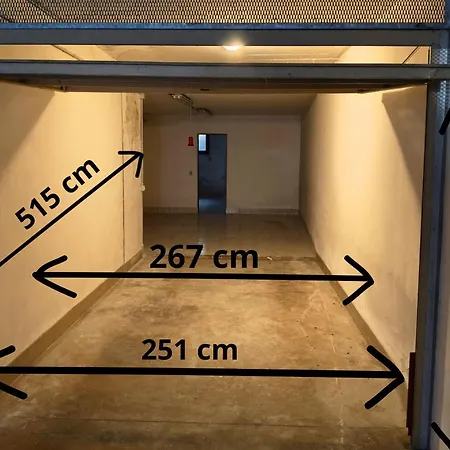 Santa Caterina - Netflix Garage Box P... * بوردينوني
